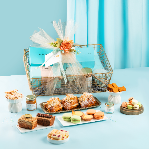 Lavish Patisserie & Bespoke Cakes